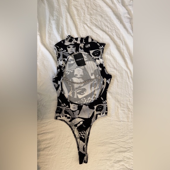 NWT forever 21 bodysuit - Picture 2 of 2